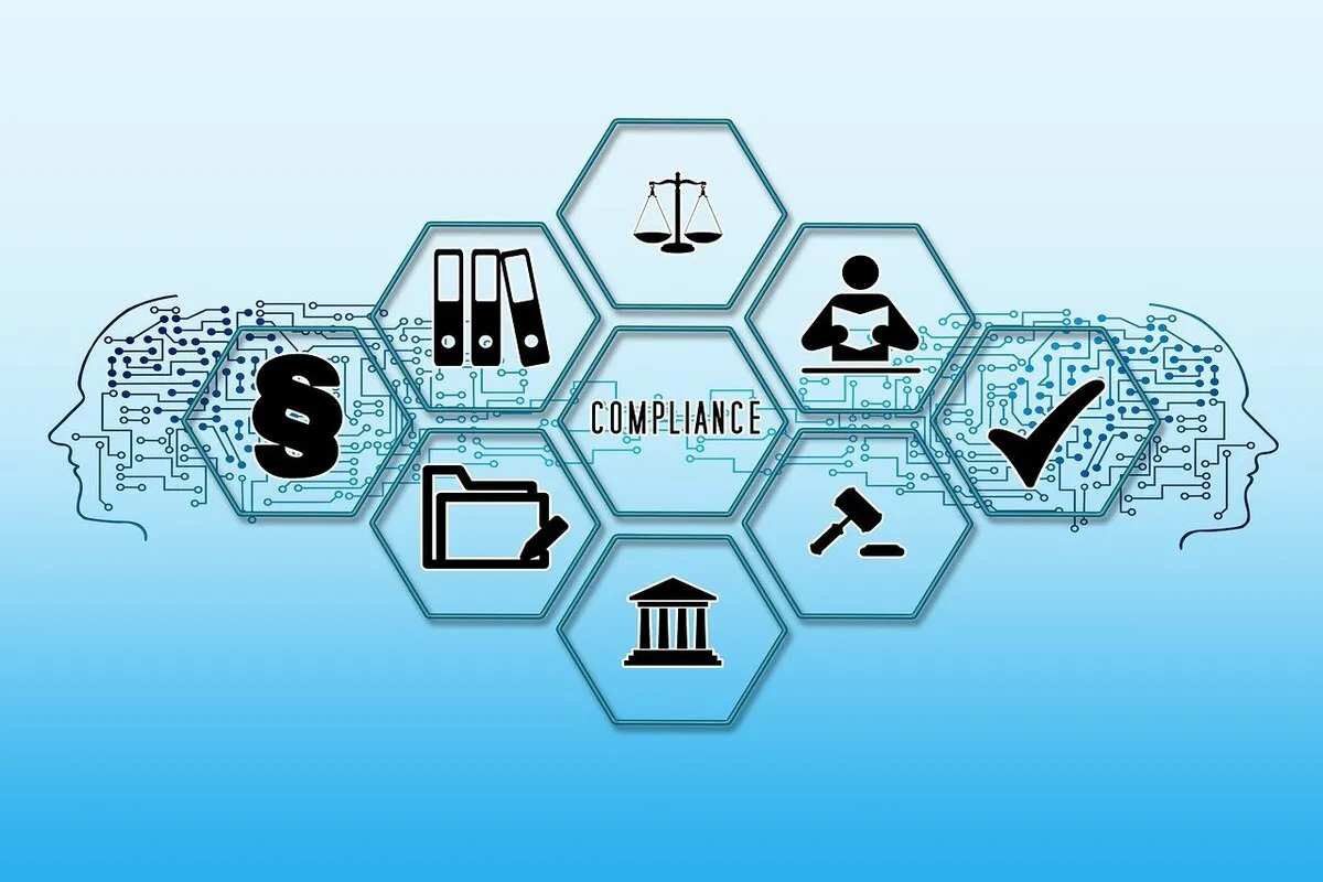 Imagem ilustrativa de compliance empresarial, com ícones de leis, balança da justiça, documentos, governança e checklist, representando ética, conformidade e responsabilidade corporativa.