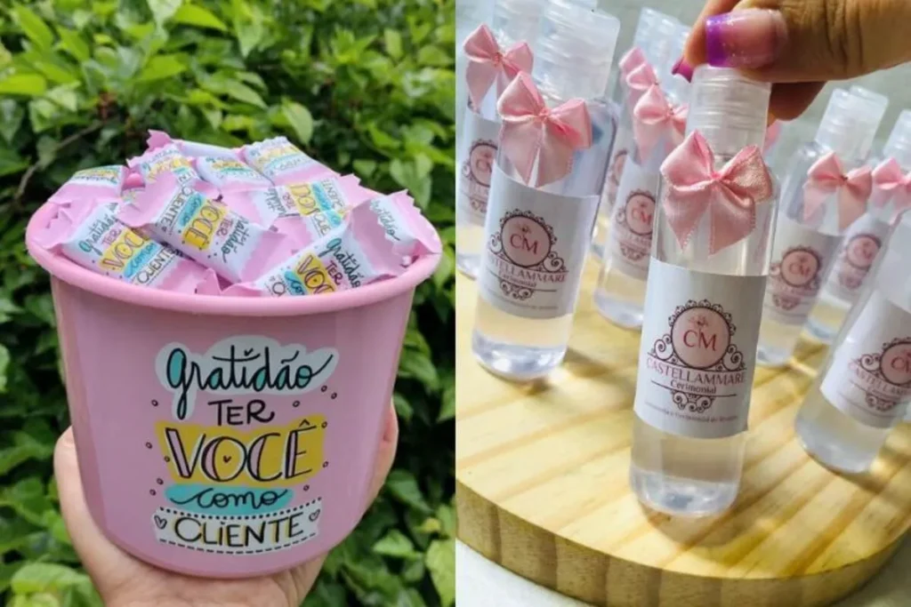 Imagem dividida mostrando um balde rosa de doces com a frase "Gratidão ter você como cliente" e pequenos frascos de álcool gel personalizados com laços de fita rosa, representando incentivo e agradecimento.