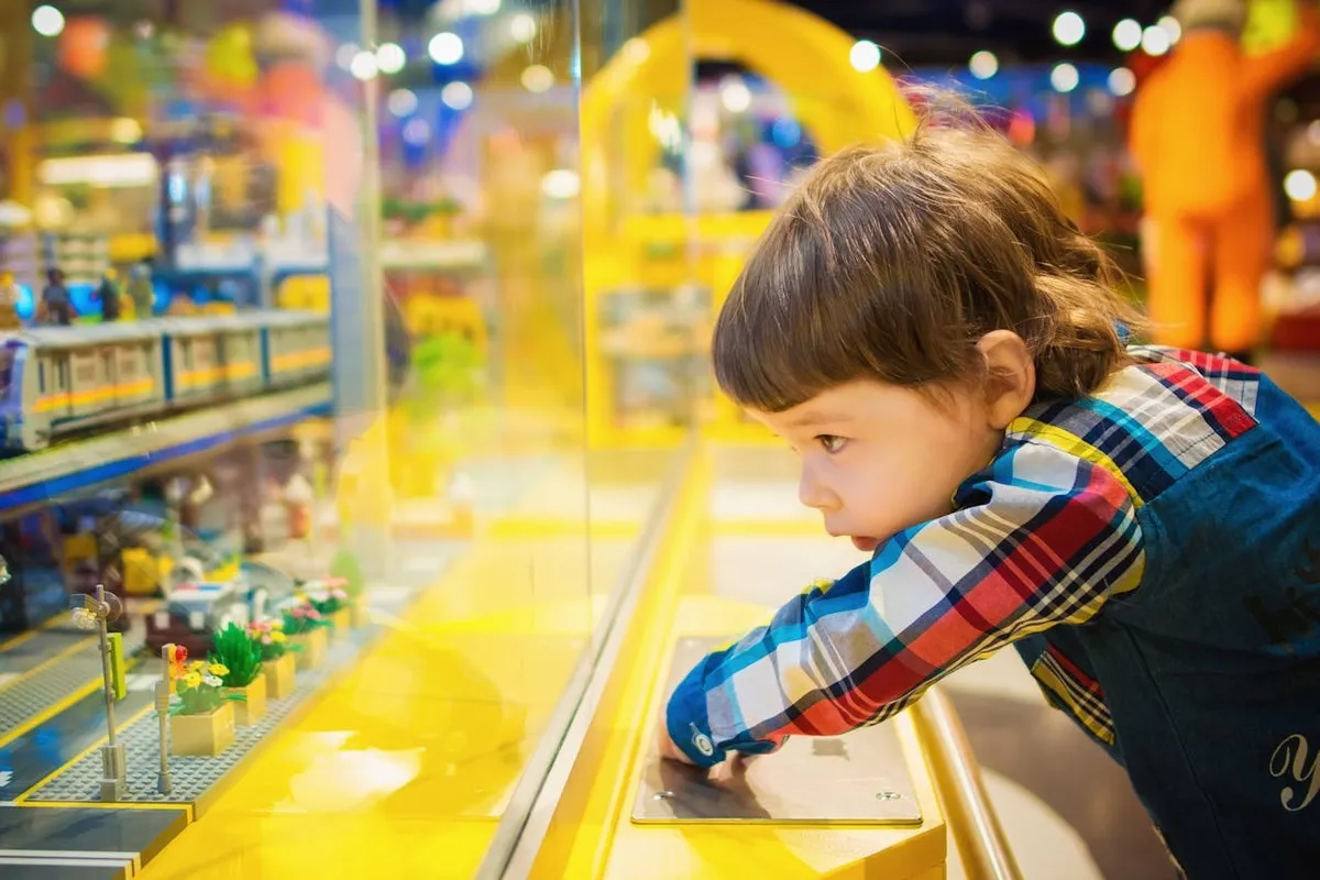 Como lojas infantis se beneficiam do Cliente Oculto?